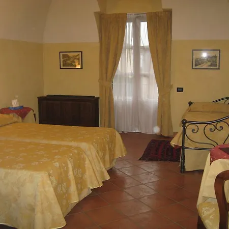 Palazzo Di Mezzo Hotel