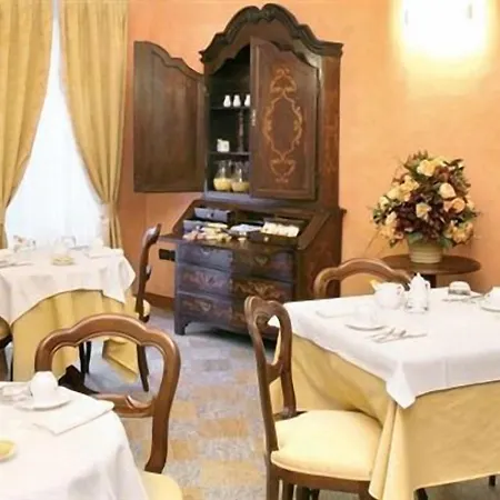 Palazzo Di Mezzo Hotel 3*