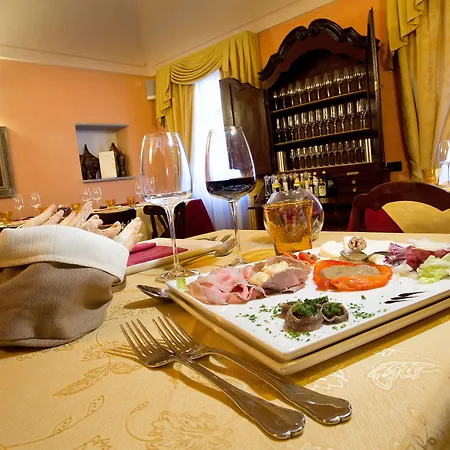 Palazzo Di Mezzo Hotel