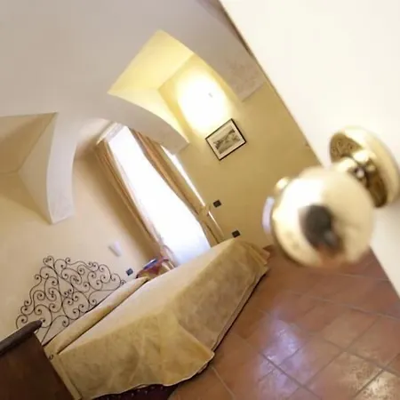 Hotel Palazzo Di Mezzo