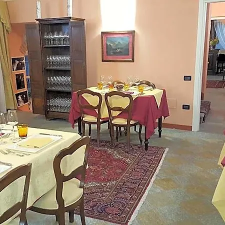 Palazzo Di Mezzo Hotel 3*