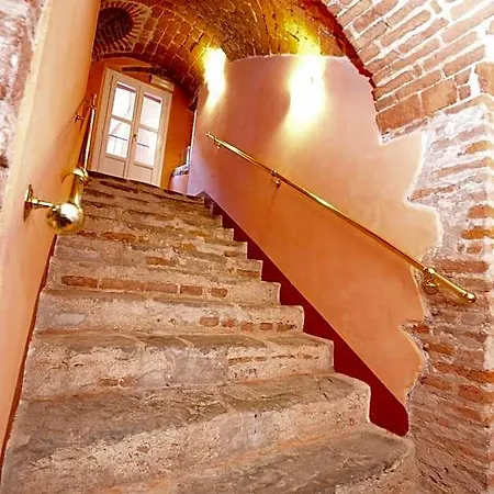 Palazzo Di Mezzo ホテル 3*
