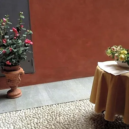 Palazzo Di Mezzo Hotel 3*