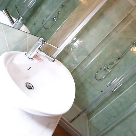 Palazzo Di Mezzo Hotel 3*