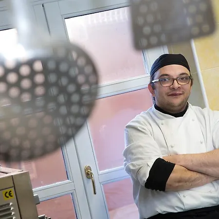 Hotel Palazzo Di Mezzo